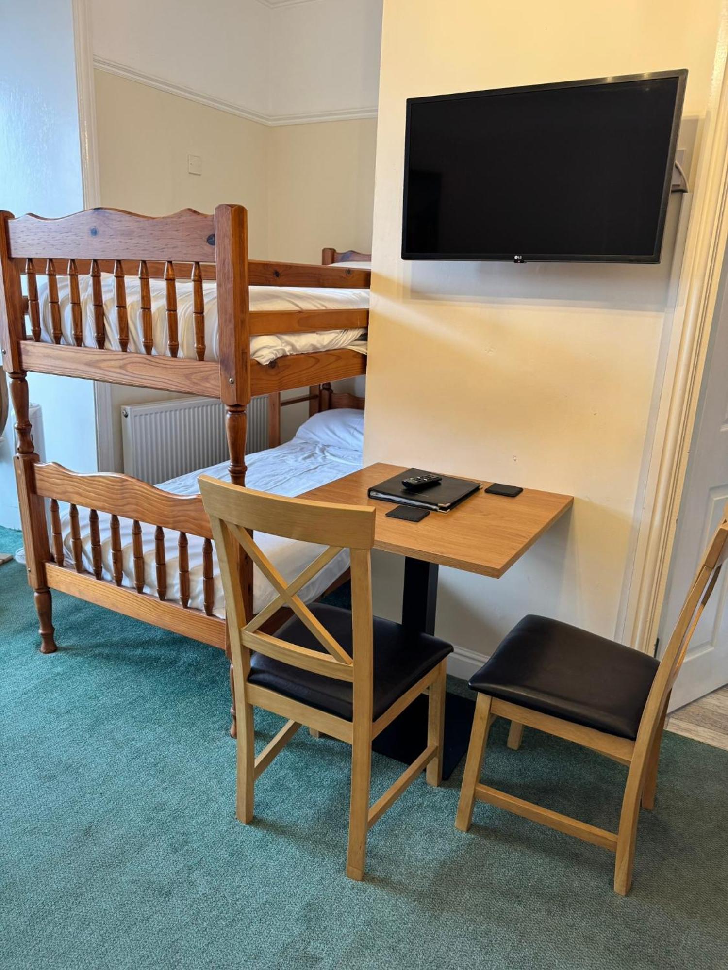 Mor Wyn Guest House Barmouth Eksteriør billede